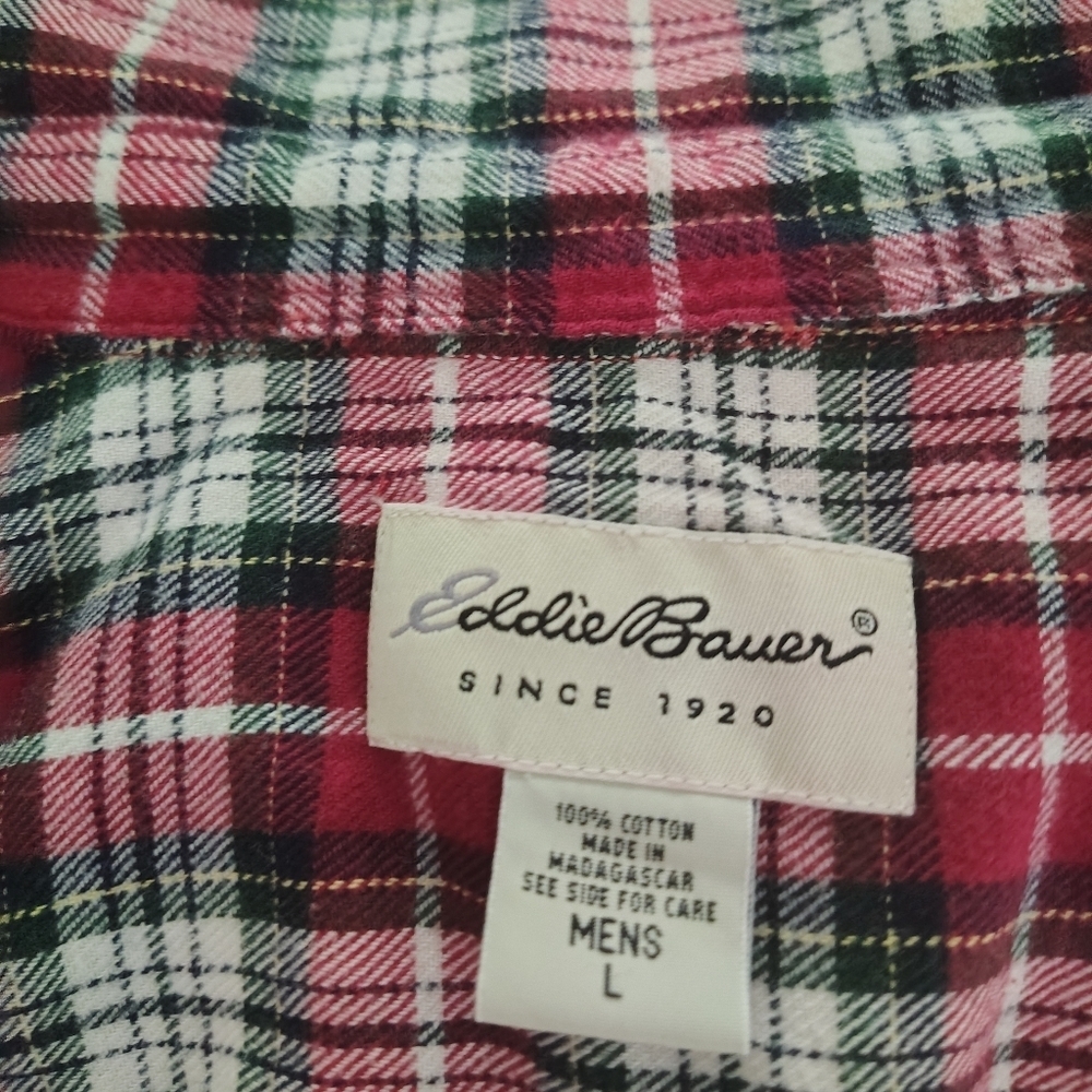 Eddie Bauer Vintage Flannel Red and Black Plaid Button Down Shirt Large - Picture 2 of 4